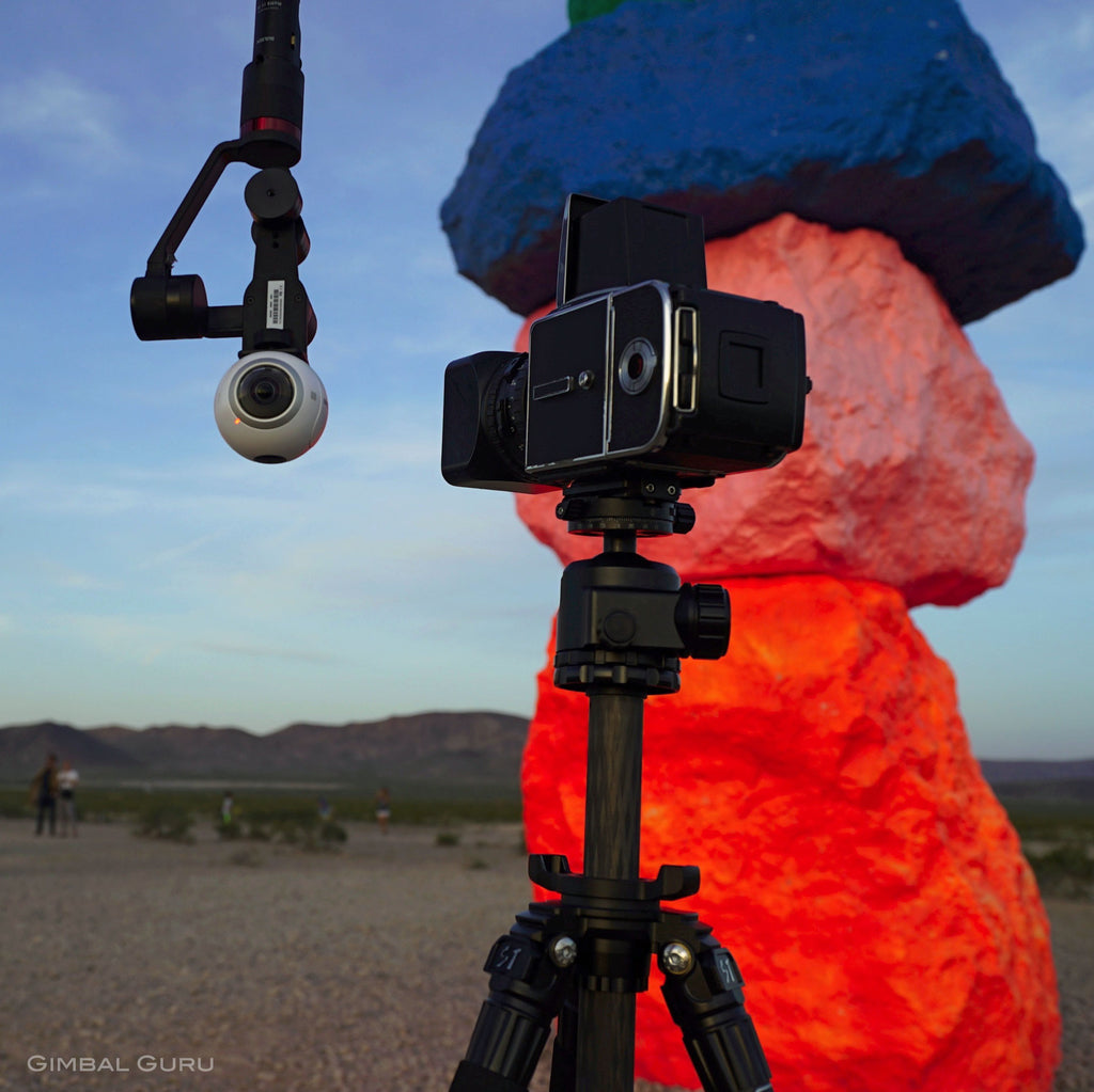 Hanging in the desert with Guru 360° gimbal stabilizer and Samsung Gear 360 camera!