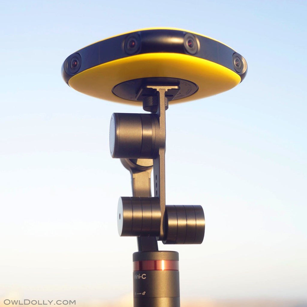 Guru 360° gimbal stabilizer and Vuze camera ensure unobstructed view while filming!